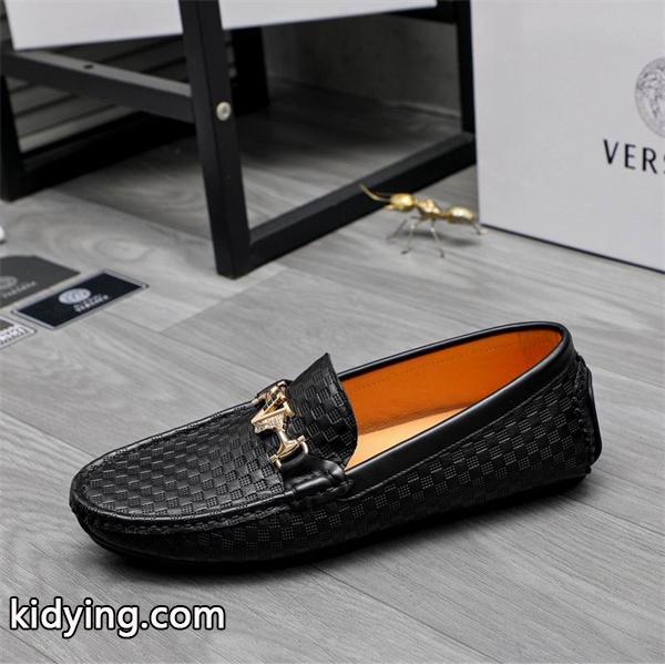 注目度の高い ヴェルサーチ 靴コピーVERSACE 極上シューズ お買い得特価 希少!_ 激安(日本最大級)-1