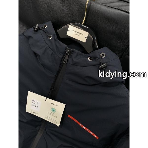 ☆大注目☆Prada プラダダウンジャケットコピー保温性抜群2025-2026流行秋冬トレンド上品-3