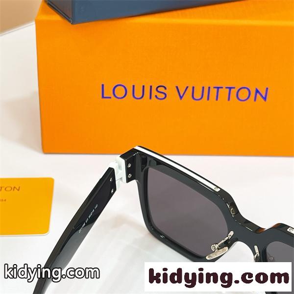 個性的ルイヴィトンサングラスコピーLOUIS VUITTON MODEL:Z2179E SIZE:56口19-140-6