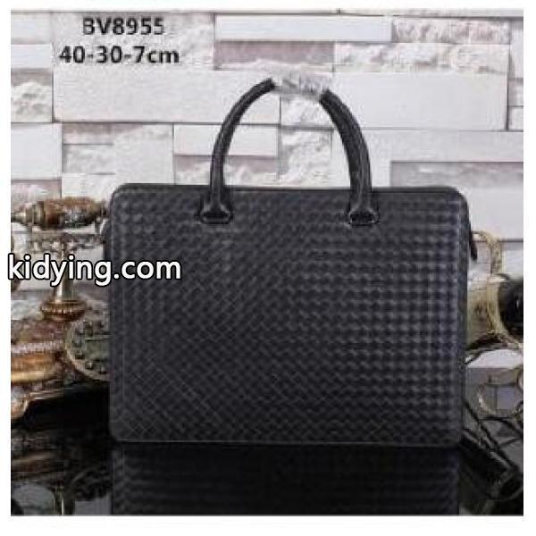 入手困難 BOTTEGA VENETA ボッテガ ヴェネタ 活躍できるメンズハンドバッグ 人気?_ボッテガ ヴェネタ メンズバッグ_バッグ メンズ_スーパーコピーブランド激安通販 専門店-0