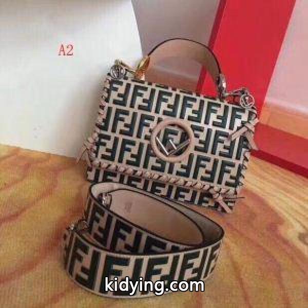18fw フェンディ 3色可選 雑誌掲載人気アイテム FENDI 最高級品質 ハンドバッグ 新品未使用_フェンディ FENDI_ブランド コピー 激安(日本最大級)-1