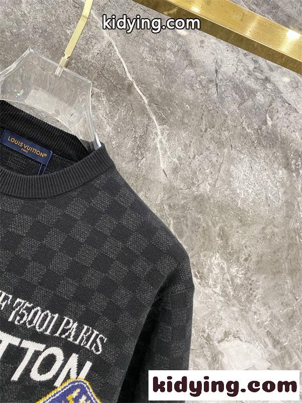 ブラック 半袖ニットTシャツ Louis Vuitton ダミエ調総柄 ルイヴィトン コピー マルチパッチ刺繍 クルーネック ロゴデザイン-2