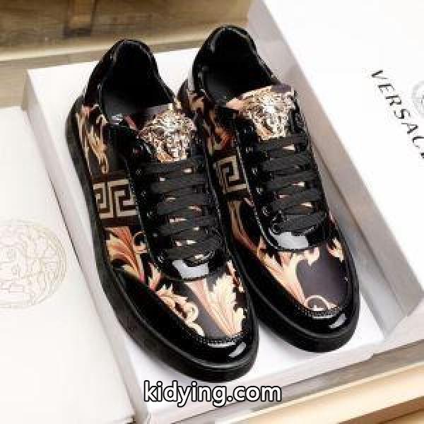 ヴェルサーチ VERSACE 2018ss注目度の高い ランニングシューズ_ヴェルサーチ VERSACE_ブランド コピー 激安(日本最大級)-0