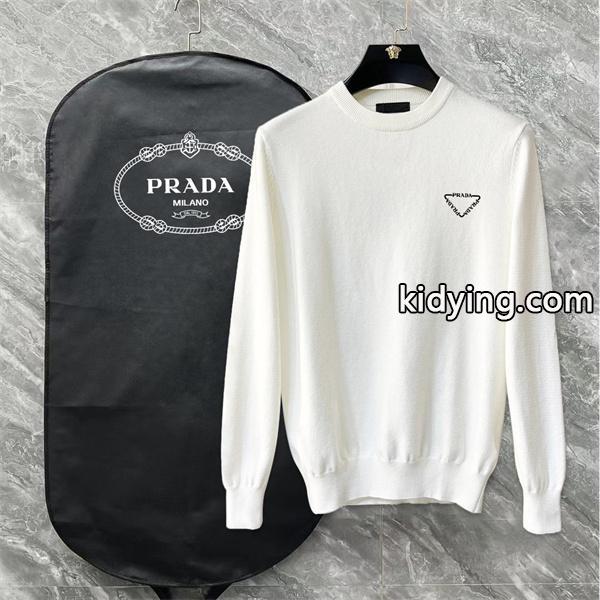 プラダ 偽物 ニット セーター ブラック エレガント スリム モダン スタイリッシュ PRADA-0