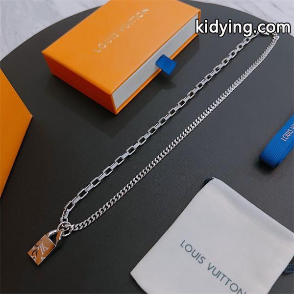 ネックレス ルイ ヴィトン LOUIS VUITTON 最新シーズンがやってきた 春夏の流行をチェック_ルイ ヴィトン LOUIS VUITTON_ブランド コピー 激安(日本最大級)-0