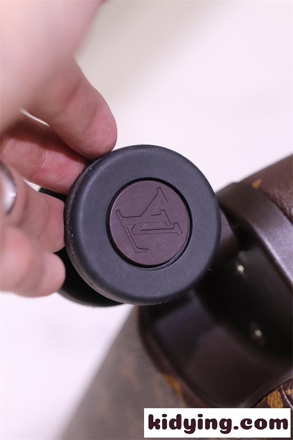 2026トレンド感が強い トランク 抜け感や着心地重視 ルイ ヴィトンスーツケースコピー LOUIS VUITTON_激安(日本最大級)-5