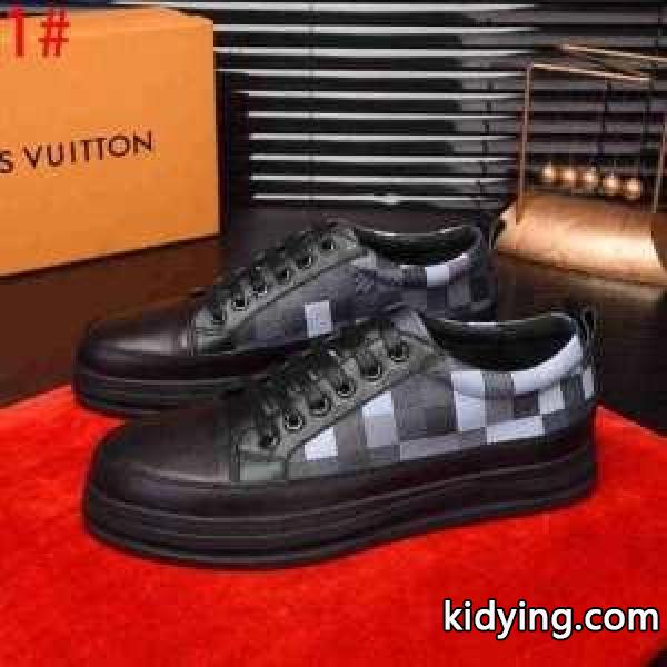 トレンドライクになりがち ルイ ヴィトン 2019秋冬の必需品 LOUIS VUITTON 多色可選 ランニングシューズ ナチュラルコーデに使いやすい_ルイ ヴィトン LOUIS VUITTON_ブランド コピー 激安(日本最大級)-0