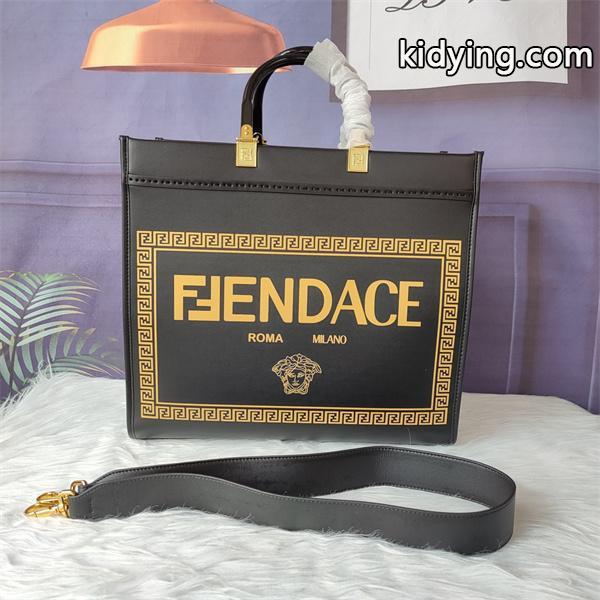 話題沸騰 2026新作 高級感 クラシック トートバッグ FENDI フェンディ コピー-1
