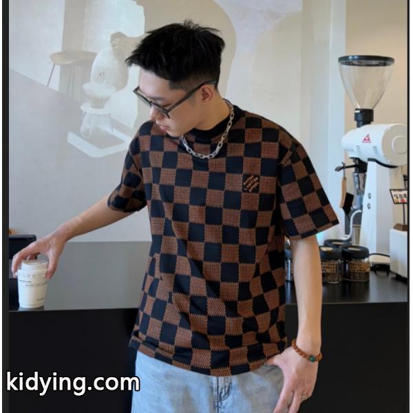 夏が待ちきれないブランド新作 ルイ ヴィトン LOUIS VUITTON 人気沸騰中!おしゃれ新品 Tシャツ/ティーシャツ _ブランド コピー 激安(日本最大級)-0