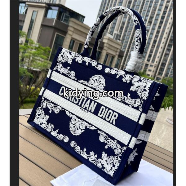上品にもカジュアルにも ディオールトートバッグコピーDIOR 心躍る春夏ファッション 36.5×28×17.5cmブランド コピー 激安(日本最大級)-1