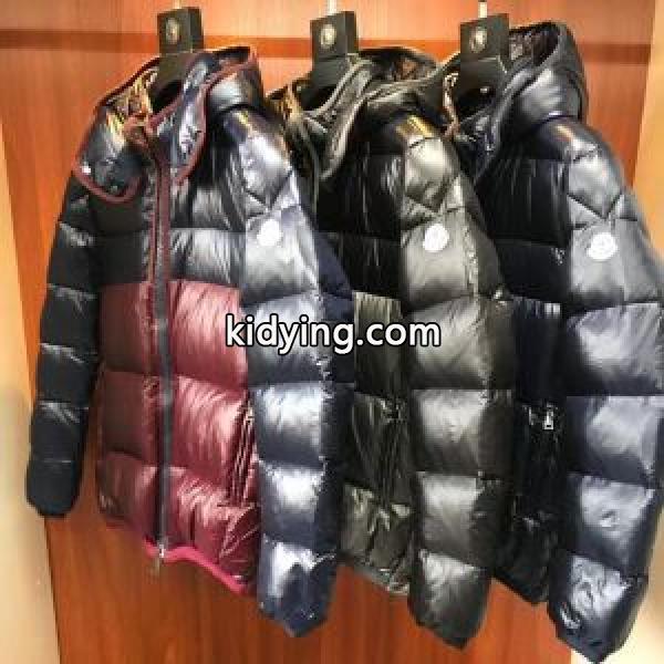 大人っぽい モンクレールダウンジャケット メンズ 3色可選秋冬大活躍 MONCLER 定番品質保証_男性用ダウンジャケット_モンクレール特集_スーパーコピーブランド激安通販 専門店-0