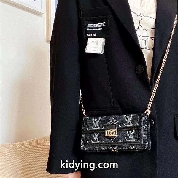 3色可選 ルイ ヴィトン LOUIS VUITTONiPhone14ケース冬ムードを盛り上げる ルイ ヴィトン LOUIS VUITTON_ブランド コピー 激安(日本最大級)-0