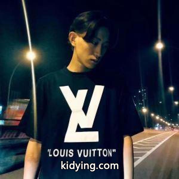 人気高品質のLOUIS VUITTONルイヴィトンスーパーコピーメンズトップス半袖クルーネックTシャツ-1