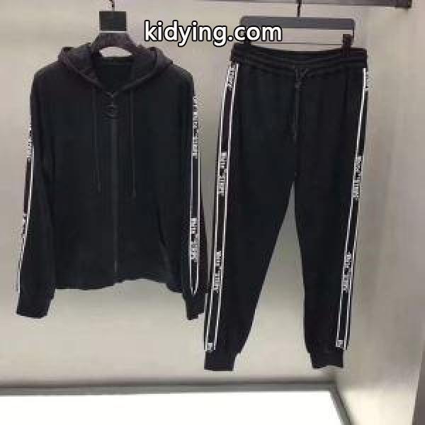 Off-White オフホワイト トレンドを取り入れておしゃれの 2019春夏まだまだトレンド ジャケット パーカ セーター コート_Off-White オフホワイト_ブランド コピー 激安(日本最大級)-0