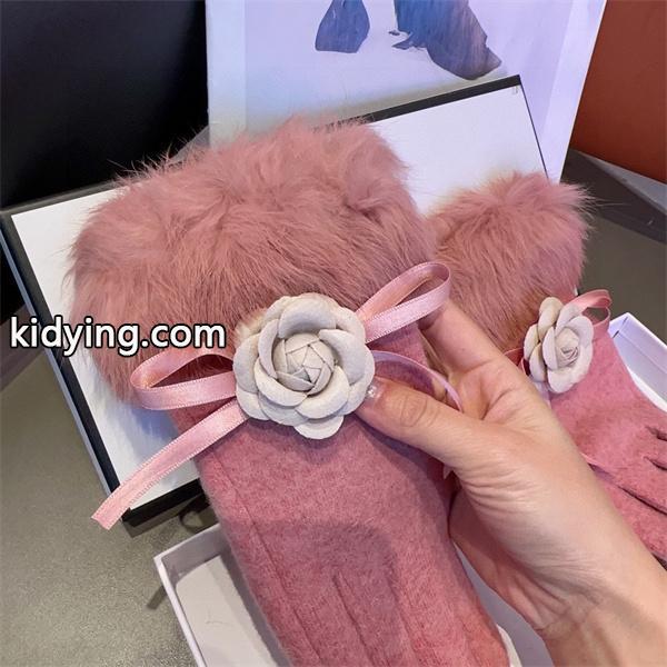 Chanel シャネル コピー 激安 レディース グローブ ファー付き カメリア リボン ウール素材 秋冬 新作 ピンク 高品質-4