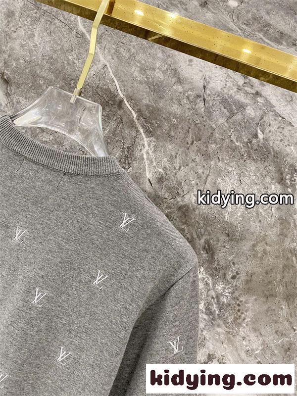 グレー 半袖ニットTシャツ Louis Vuitton LV総柄 ルイヴィトン コピー ワンポイントロゴ クルーネック リブ襟-5