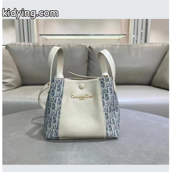☆トレンド新作☆DIOR Signatureディオールショルダーバッグコピー 大容量お手頃カジュアル大人っぽく上品-0