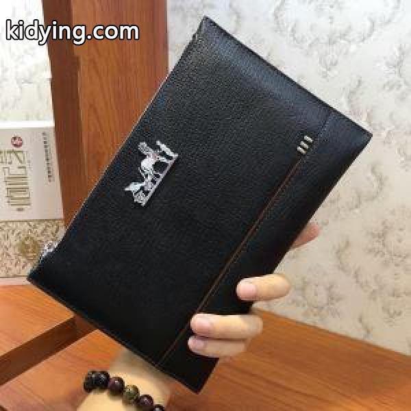 エルメス 冬のコーデも上品なイメージにしてくれる HERMES この秋で旬のスタイルを楽しむ ポーチ 秋冬のコーデの強い味方_エルメス HERMES_ブランド コピー 激安(日本最大級)-0