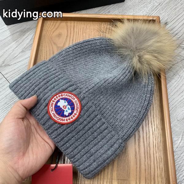 秋冬に映える上品グレー カナディアングース Canada Goose ニット帽 スーパーコピー N級-0