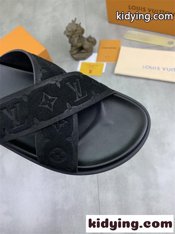 新作 【LOUIS VUITTON】ルイヴィトンサンダルコピー優しい使い勝手上質なアイテム-4