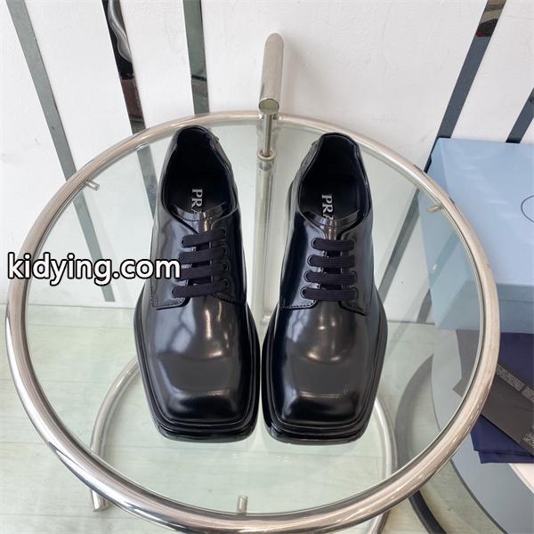 主役級のアイテムプラダ PRADA 人目を引く存在感 プラダビジネスシューズスーパーコピーブランド激安通販 専門店-0