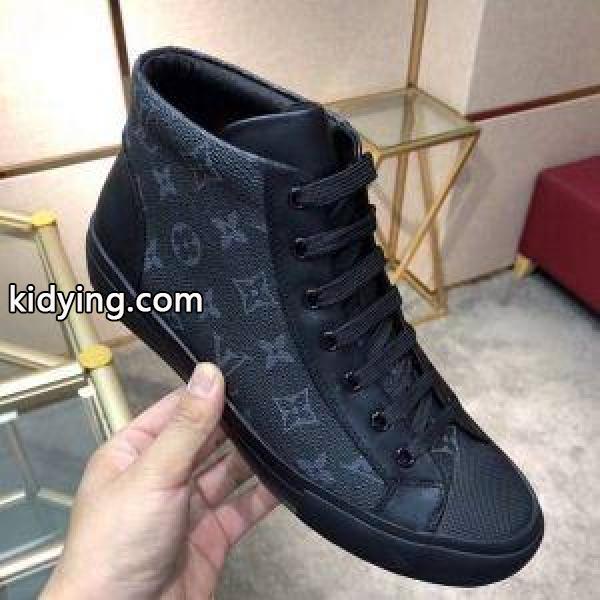 デザイン性の高い ハイトップシューズ 2色可選 高級感がアップ ルイ ヴィトン LOUIS VUITTON_ルイ ヴィトン LOUIS VUITTON_ブランド コピー 激安(日本最大級)-1