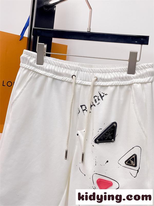 売れ筋継続 ブラック プリント モダン スポーツテイスト ショートパンツ PRADA プラダ コピー-4