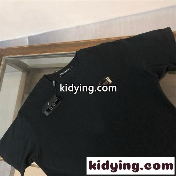 メタルプレート 胸元アクセント ベーシックシルエット DOLCE & GABBANA ドルチェ&ガッバーナ コピー 半袖Tシャツ デイリーファッション-2