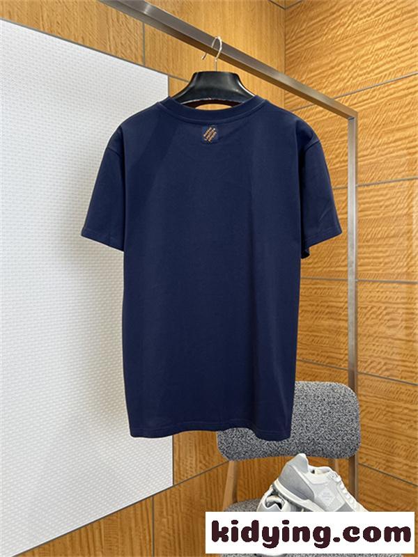 ネイビー 半袖Tシャツ Louis Vuitton 立体Vuittonロゴ ルイヴィトン コピー 光沢刺繍風 クルーネック メンズカジュアルトップス-4