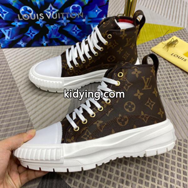 国内難入手！2021-22AW LV ルイヴィトン コピー ハイトップスニーカー メンズ ヘビロテ間違いなし-0
