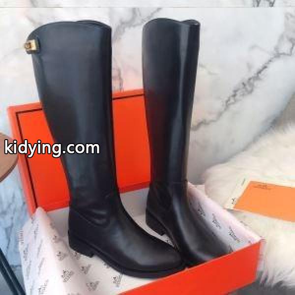 秋冬ファッションの幅が広がる レザーブーツ エルメス トレンドライクになりがち HERMES ナチュラルコーデに使いやすい_エルメス HERMES_ブランド コピー 激安(日本最大級)-0