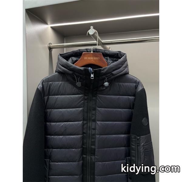 オールブラック 立体スリーブ 切替モード系 冬の注目新作 MONCLER モンクレール スーパーコピー ダウンパーカー-1