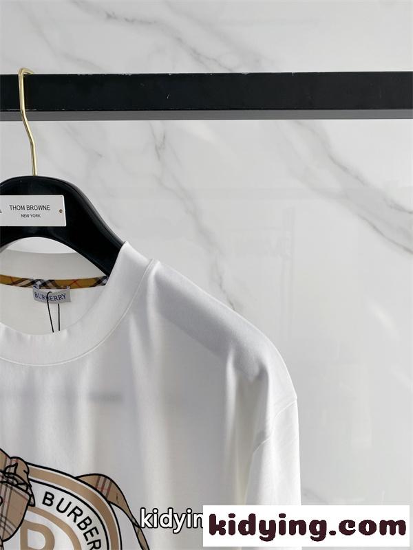 ホースマーク プリントTシャツ アートグラフィック BURBERRY バーバリー コピー Tシャツ ストリート映え クリーンスタイル-4