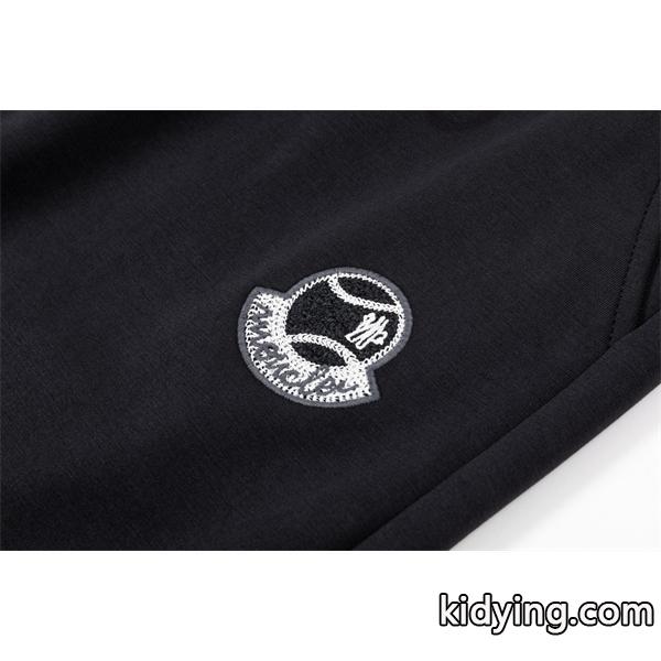 話題 ブラック ワンポイントロゴ 快適シルエット 秋冬注目 モンクレール コピー Moncler スウェットパンツ-6
