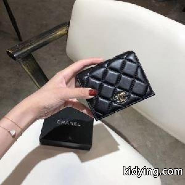 レディース 二つ折り財布 毎日にも使えるコレクション TIMELESS CLASSICS タイムレス クラッシック コピー-0