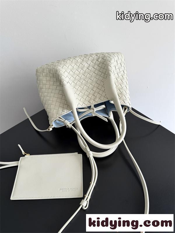 ◆モデル愛用◆ BOTTEGA VENETA レディースバッグコピー 2026新作高級感あるボッテガ ヴェネタ ブランド激安通販 専門店-5