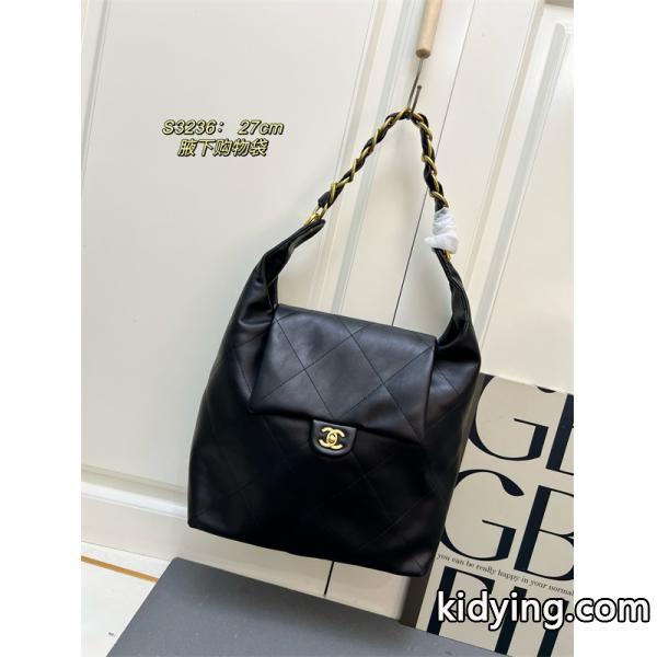 Chanel 冬の貴婦人 ブラック ダイヤ柄縫製 チェーンアクセント シャネル コピー ショルダーバッグ 高級感-0