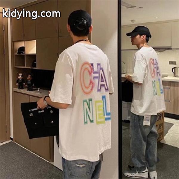 今年トレンド半袖 CH○NEL ブランド スーパーコピー tシャツ 2色展開 グラフィティデザイン 男女兼用-0