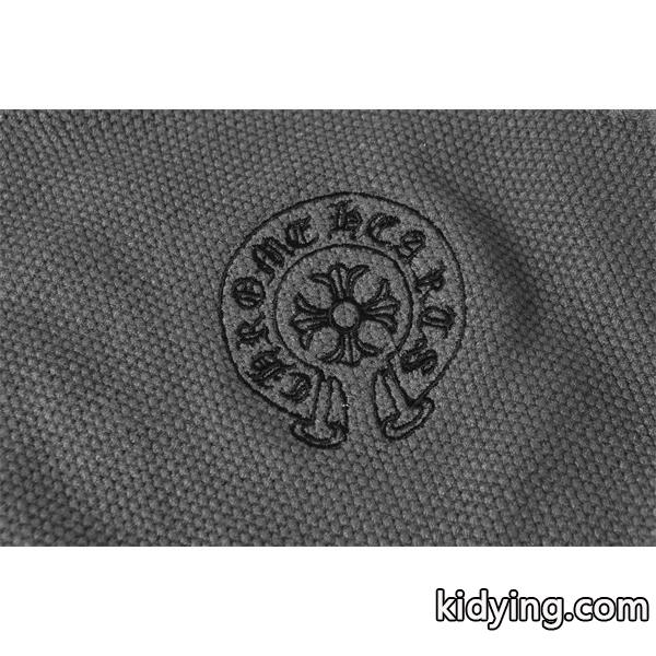 限定感漂う ホワイト × ブラック 本格派ロゴ 2025秋冬コーデ注目 クロムハーツ 偽物 Chrome Hearts ニットセーター-5