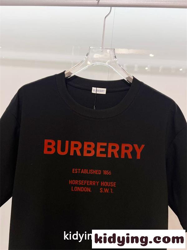 ホースフェリーロゴ レッドレタリング クルーネック 直感映え 2026 BURBERRY バーバリー コピー 半袖Tシャツ-5