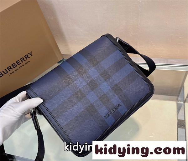 大人の魅力を溢れる 上質な素材採用 バーバリー メッセンジャーバッグコピー BURBERRYブランド激安通販 専門店-3