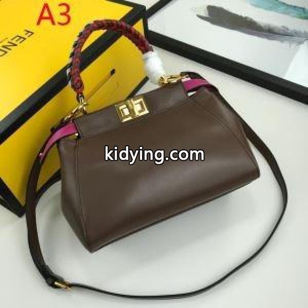 今年の秋冬のトレンドも意識 2019年秋冬最新のトレンド フェンディ FENDI ハンドバッグ 3色可選_フェンディ FENDI_ブランド コピー 激安(日本最大級)-2