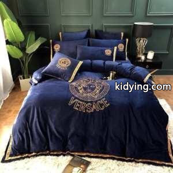 ヴェルサーチ VERSACE 寝具4点セット 2019年秋冬最新のトレンド 冬ファッションと相性抜群_ヴェルサーチ VERSACE_ブランド コピー 激安(日本最大級)-0