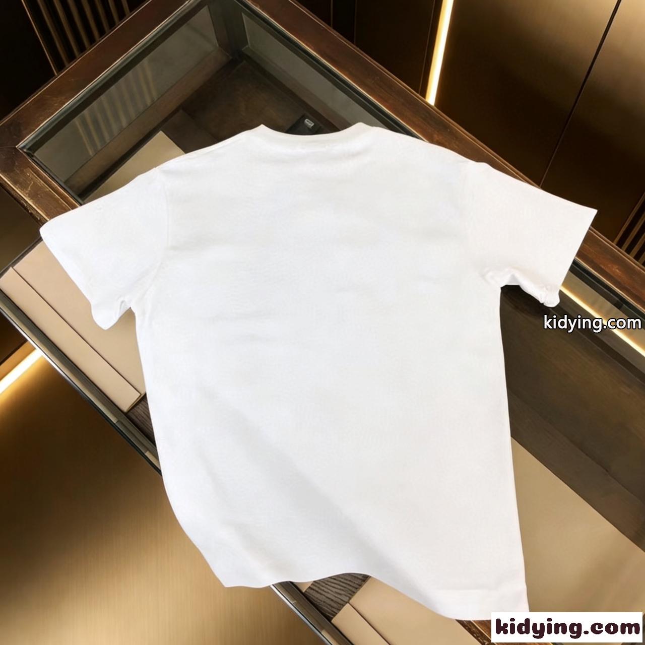 アートレター半袖 青文字グラフィック ワイド構図 BURBERRY バーバリー コピー 半袖Tシャツ ストリート映え 売れ筋候補 注目度高め-2