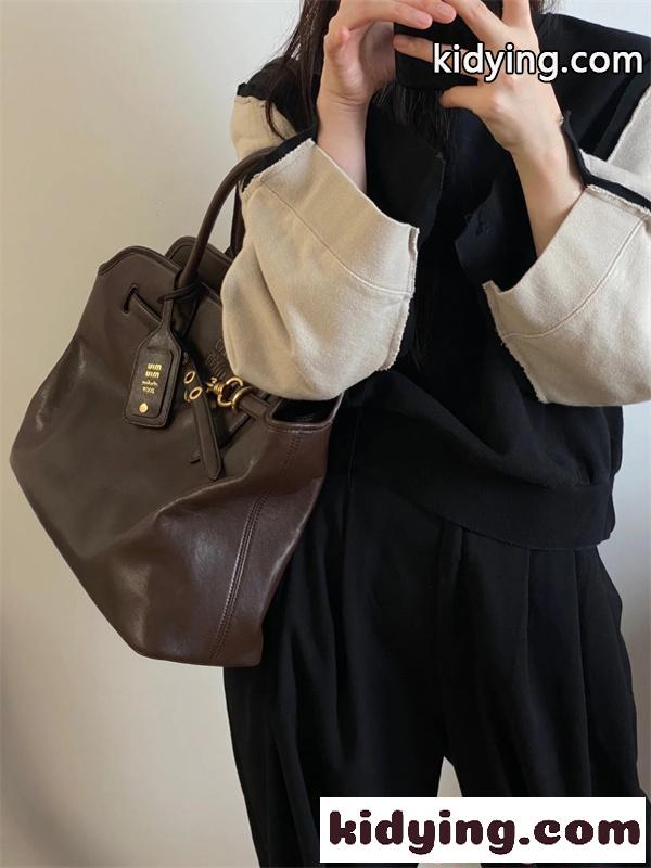 MiuMiu Aventure☆☆ミュウミュウハンドバッグスーパーコピー大容量2026トレンド美品-1