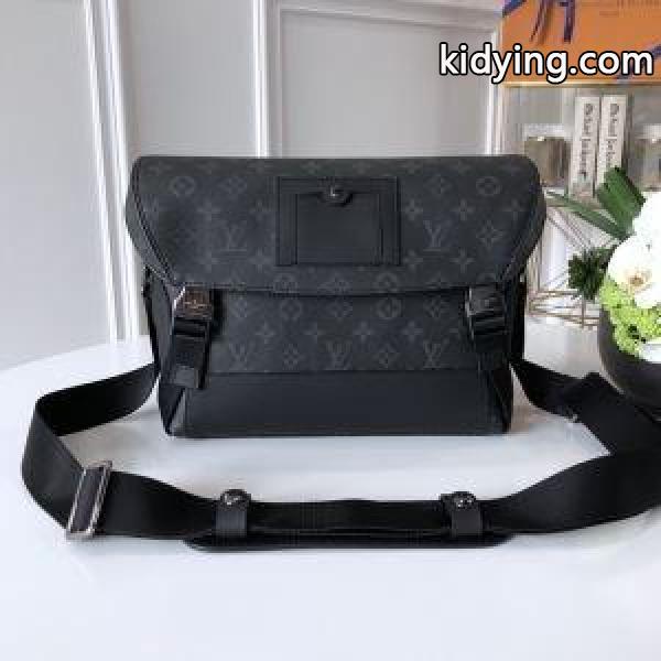 ショルダーバッグ 涼しげで季節感たっぷり ルイ ヴィトン LOUIS VUITTON 大人らしい高見えコーデ_ルイ ヴィトン LOUIS VUITTON_ブランド コピー 激安(日本最大級)-0