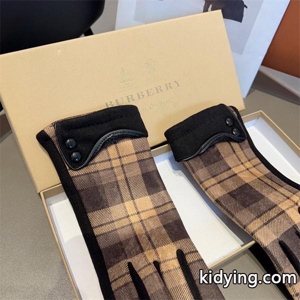 Burberry バーバリー コピー 激安 レディース 手袋 チェック ウール素材 冬 新作 保温 おしゃれデザイン-3