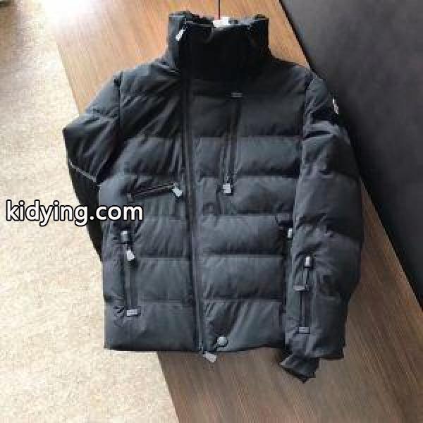 人気ランキング2019秋冬新作 動きやすい ストレッチ ライトダウンジャケット モンクレール MONCLER ダウンジャケット コピー 軽い暖かさ 大人気-0