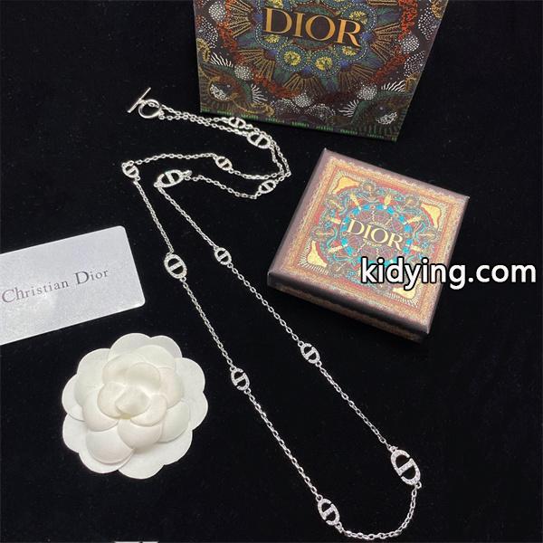 海外セレブが注目アイテム ディオール DIOR ネックレス 春夏コレクションに見る_ディオール DIOR_ブランド コピー 激安(日本最大級)-0