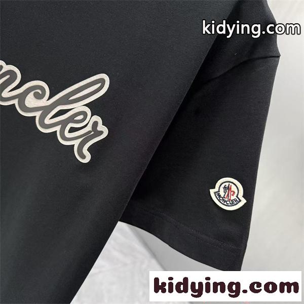 Moncler コピー モンクレール 半袖Tシャツ ブラック フロントロゴプリント クルーネック 滑らか素材 ミニマルデザイン 高級カジュアル メンズ レディース-5